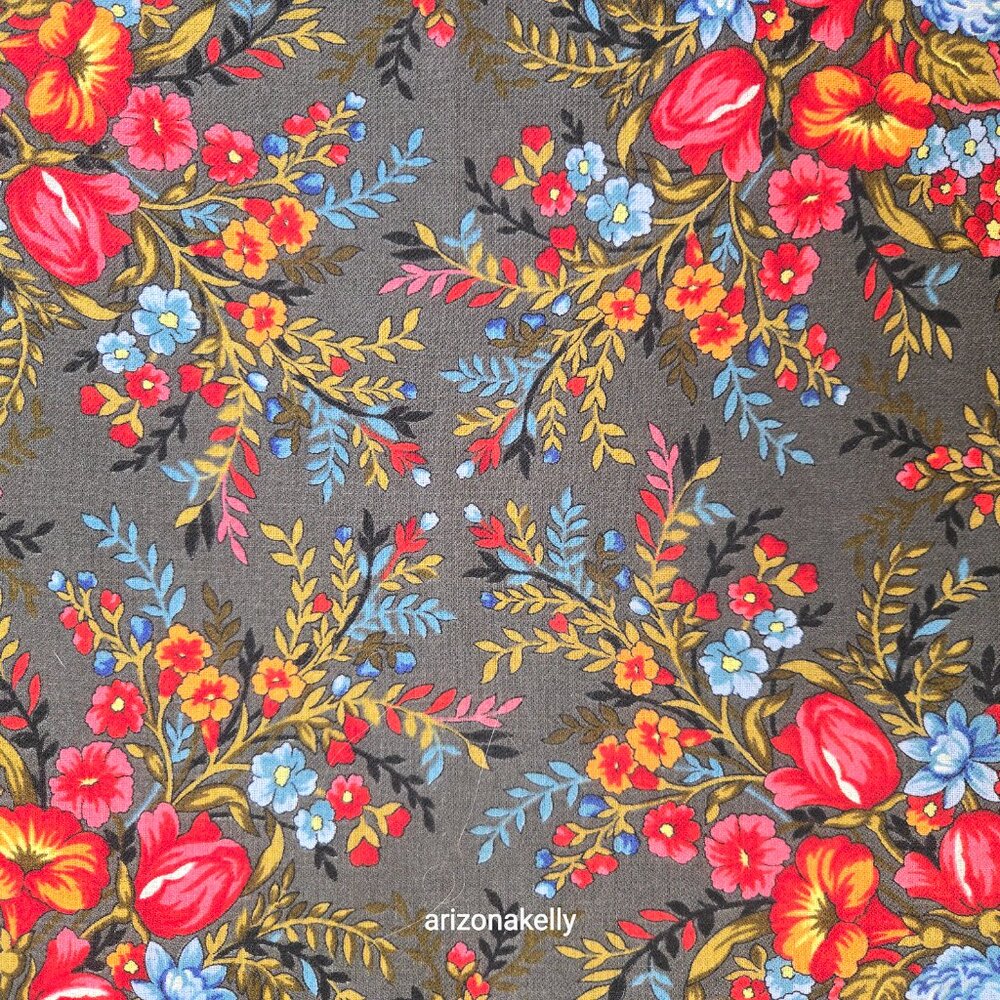 NWOT Pavlovo Posad Wool Square Scarf Vibrant Floral Design - Picture 4 of 14